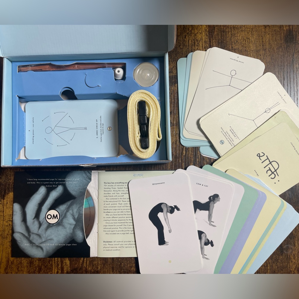 OM Yoga in a Box Complete Set with CDs 💿